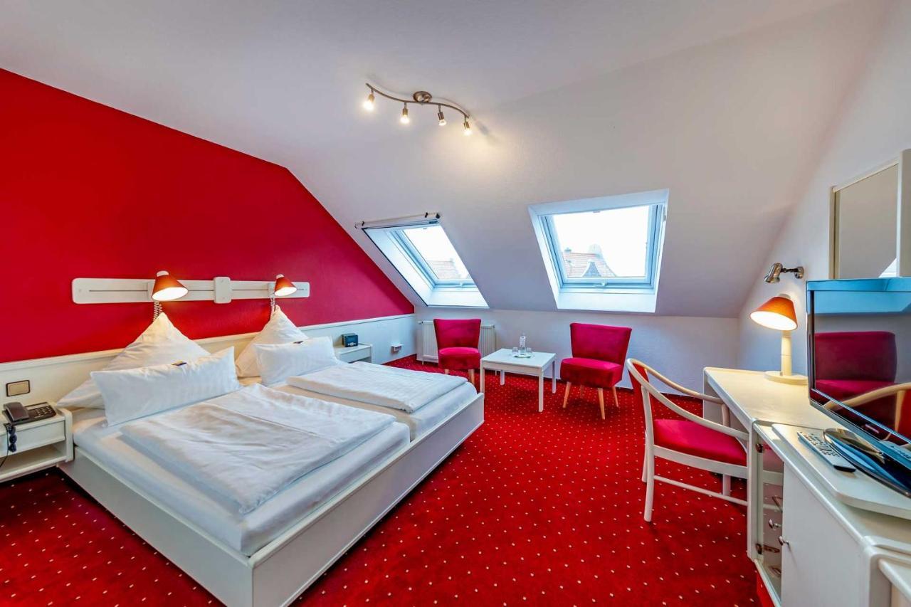 Hotel Landhaus Steinfeld Greetsiel Bagian luar foto