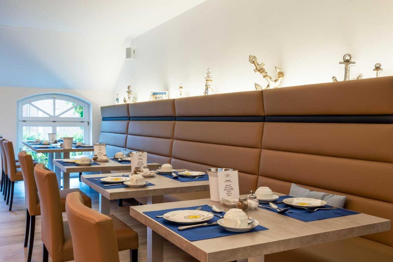 Hotel Landhaus Steinfeld Greetsiel Bagian luar foto