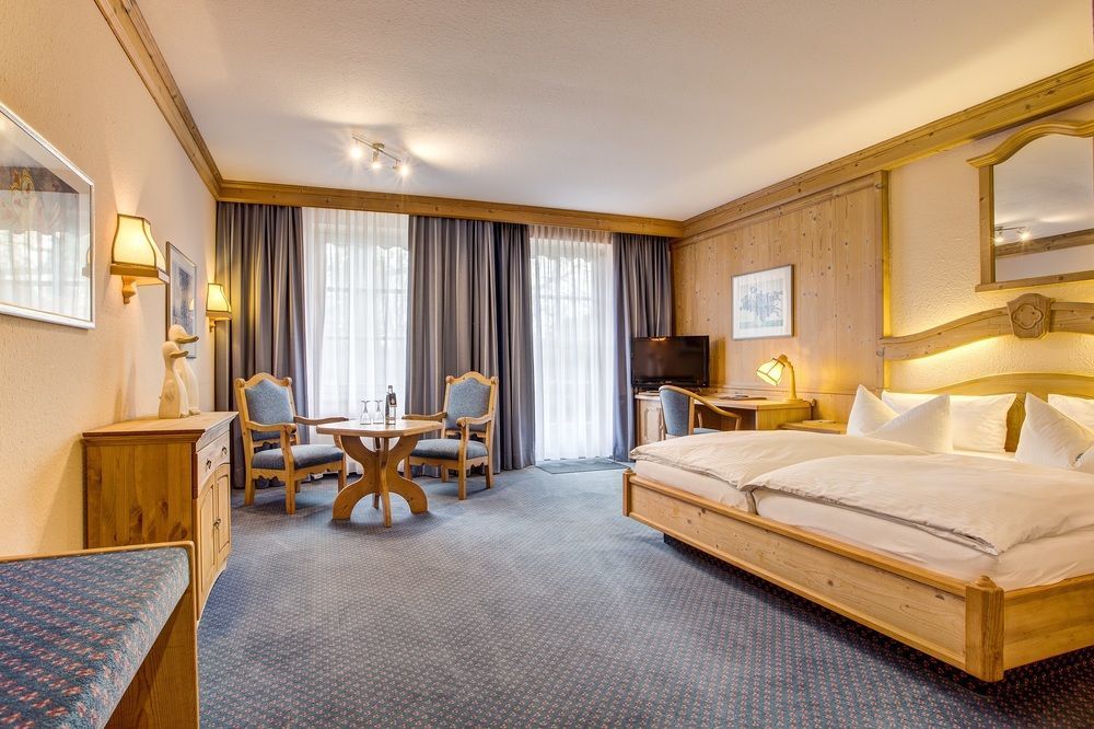 Hotel Landhaus Steinfeld Greetsiel Bagian luar foto